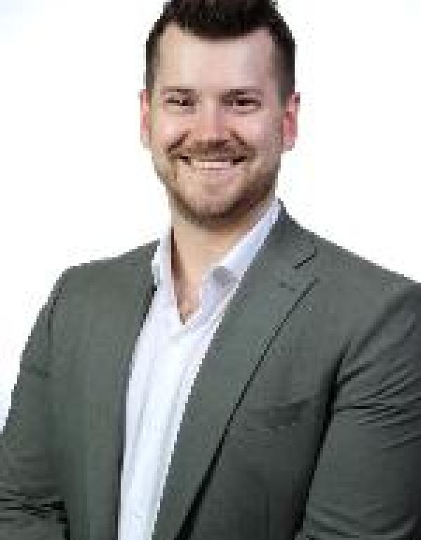 Dr.  Brian Laight