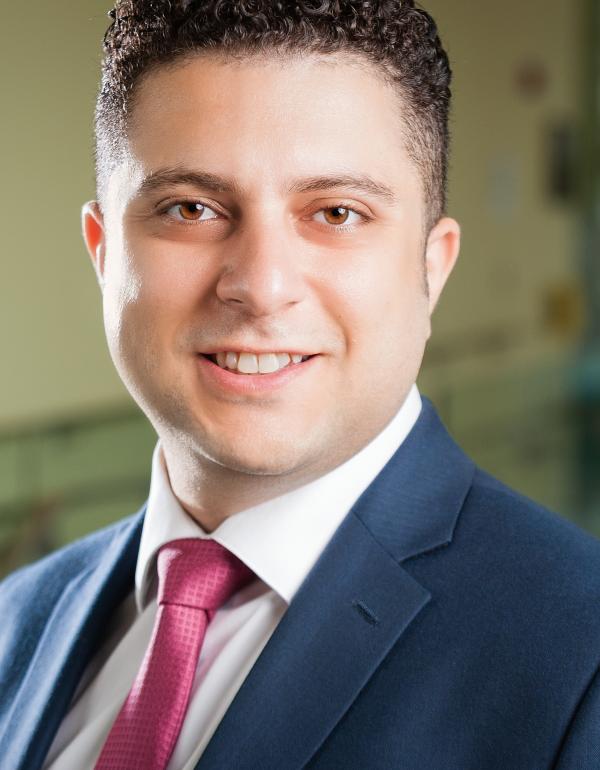 Dr.  Michael Yacob