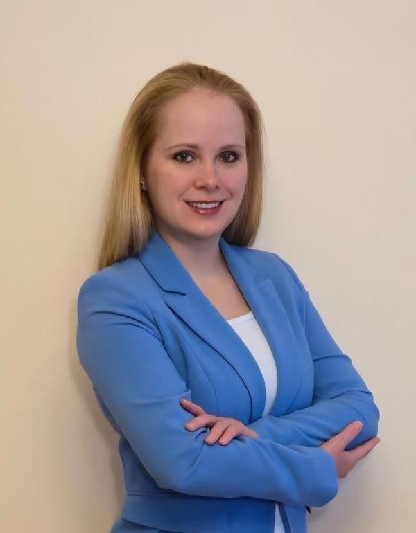 Dr.  Ekaterina Kouzmina