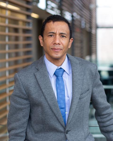 Dr. Antonio Caycedo
